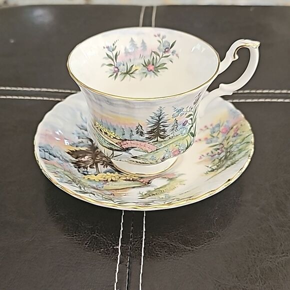 Vintage Royal Albert Country Scenes Bone China Cup and Saucer - Dovedale - Picture 1 of 6